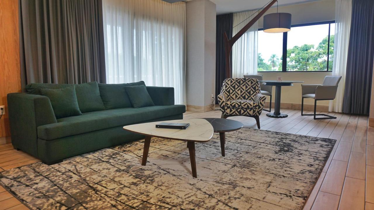 Comfort Inn Córdoba Exteriör bild