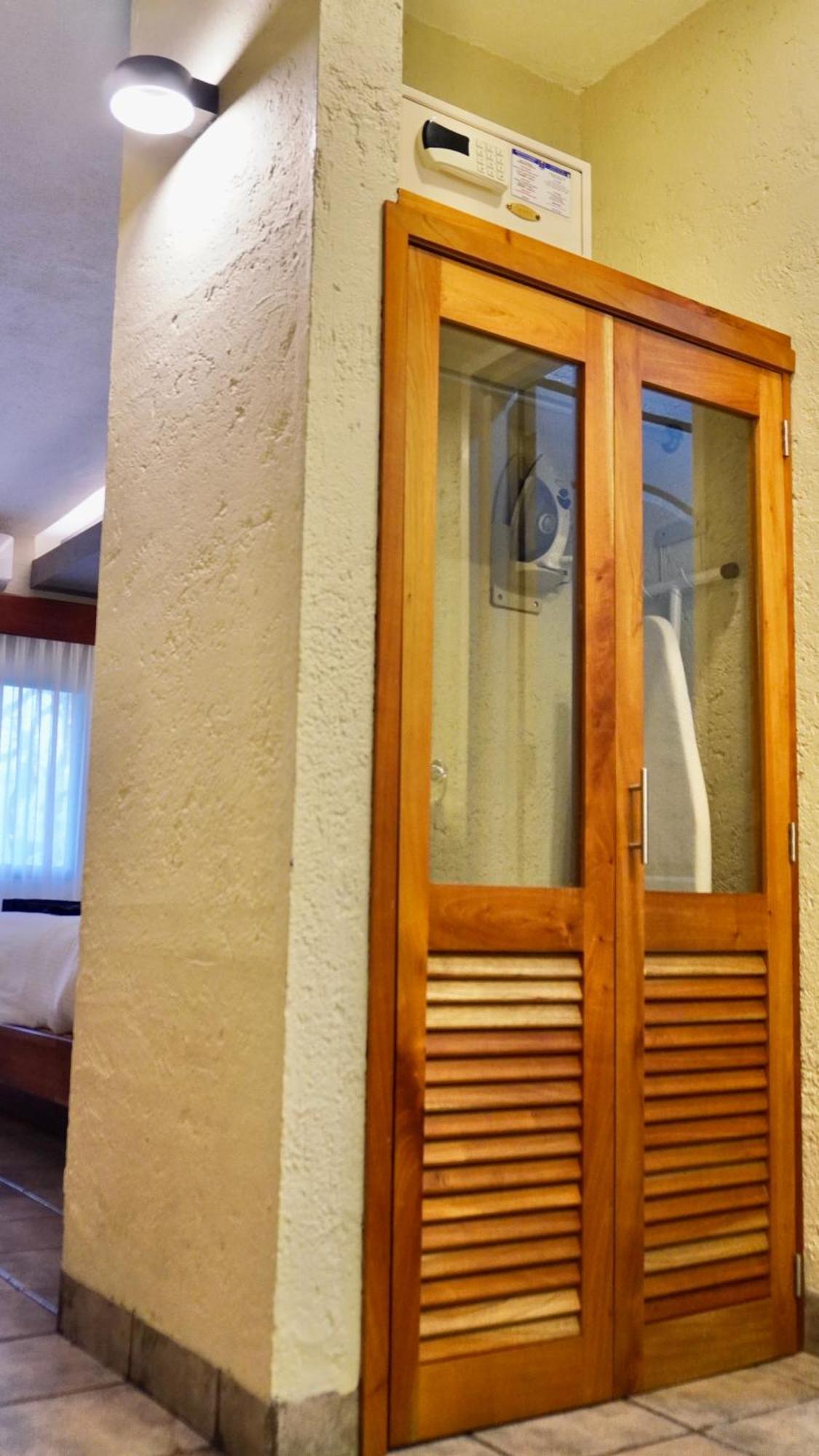 Comfort Inn Córdoba Exteriör bild